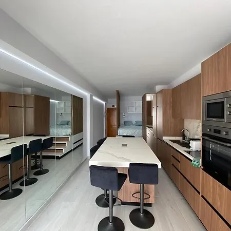 Modern Beachfront With Balcony Views New Appartamento Las Palmas de Gran Canaria