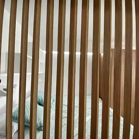 Modern Beachfront With Balcony Views New Appartamento *